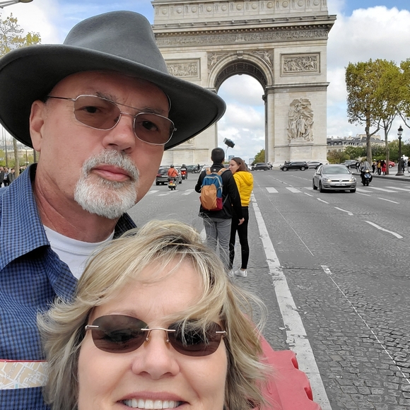 Meet your Posher - Picture 9 of 12